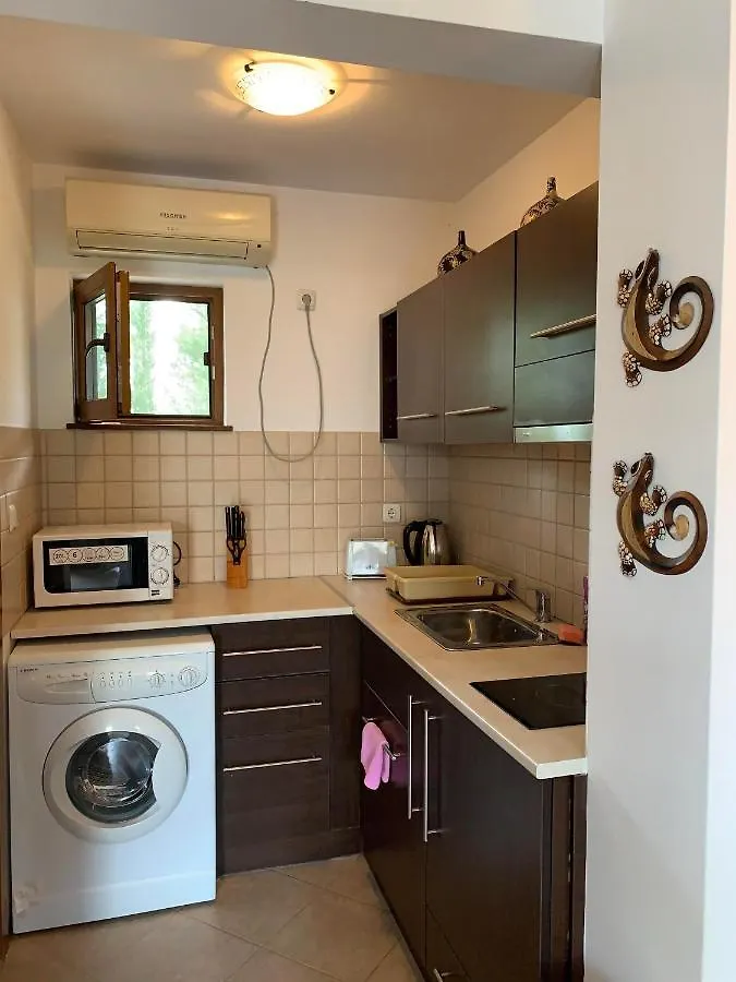 Pearl Apartments Sozopol 0*,
